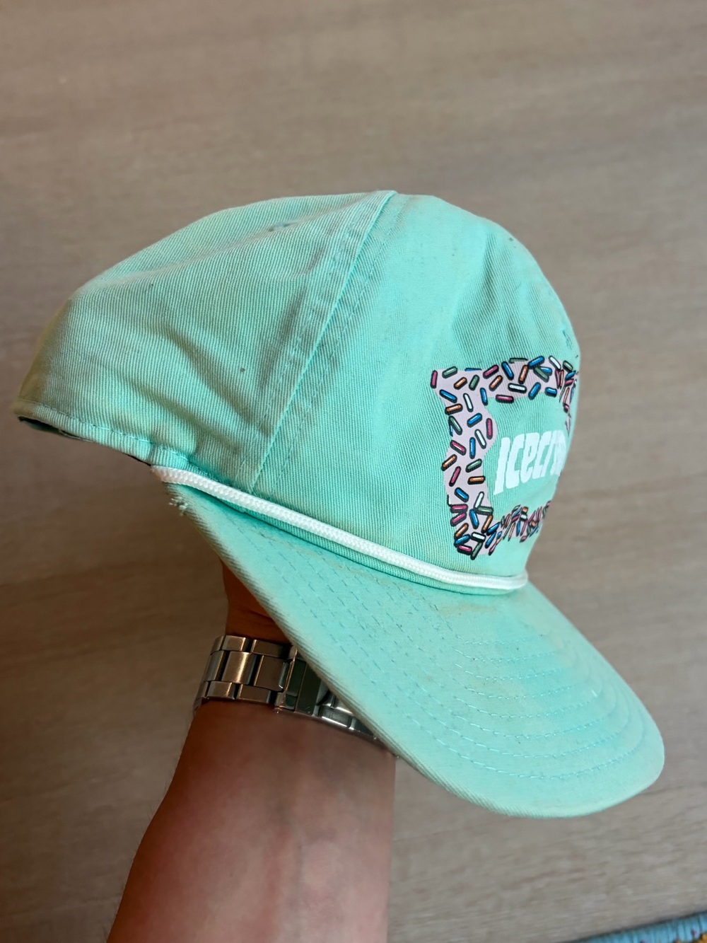Icecream hat - Picture 2 of 5